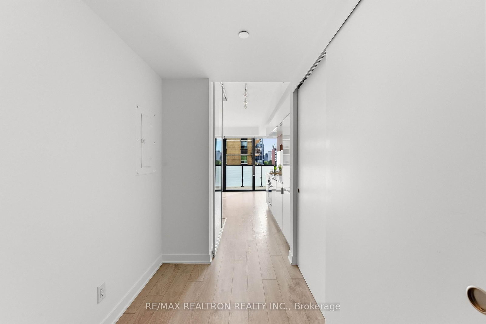 185 Roehampton Avenue • #510 • Toronto, ON photo 9
