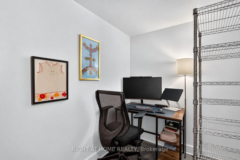1809 - 955 BAY Street