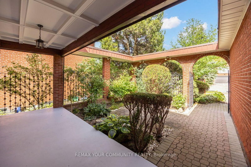 31 Clovercrest Road