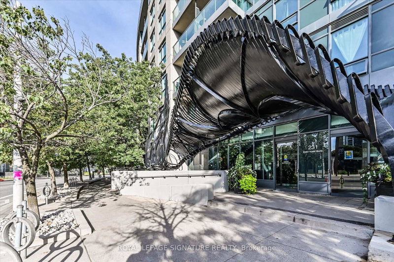 905 - 231 Fort York Boulevard