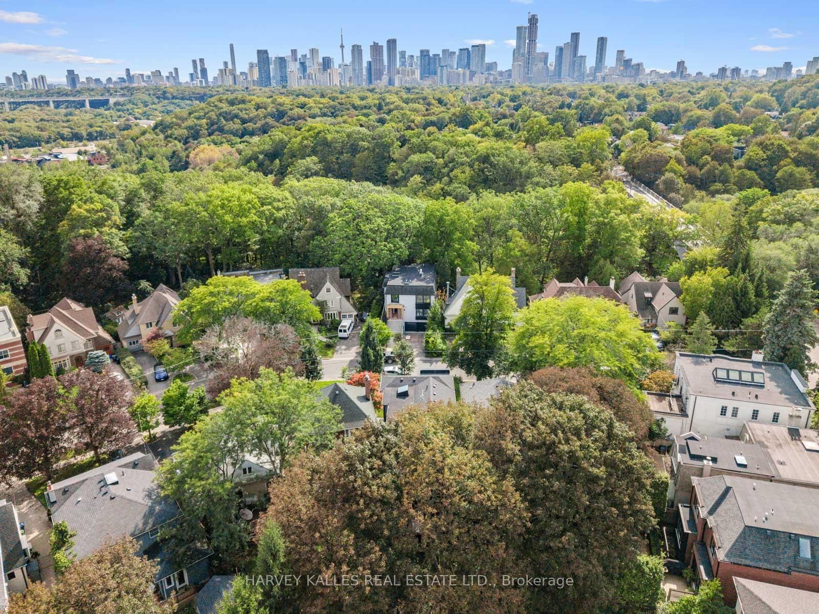 4 Douglas Crescent • Toronto, ON photo 39