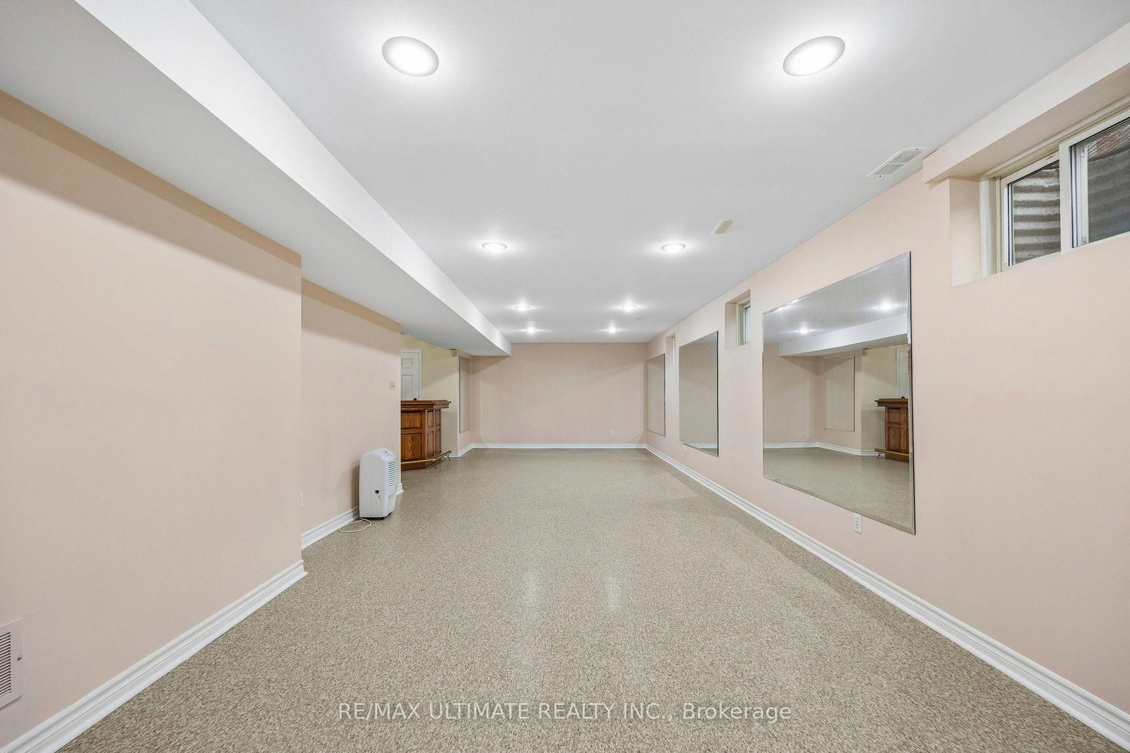 32 Saddletree Drive • Toronto, ON photo 33