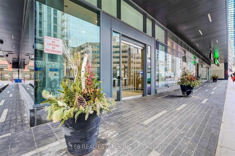 2307 - 770 Bay Street
