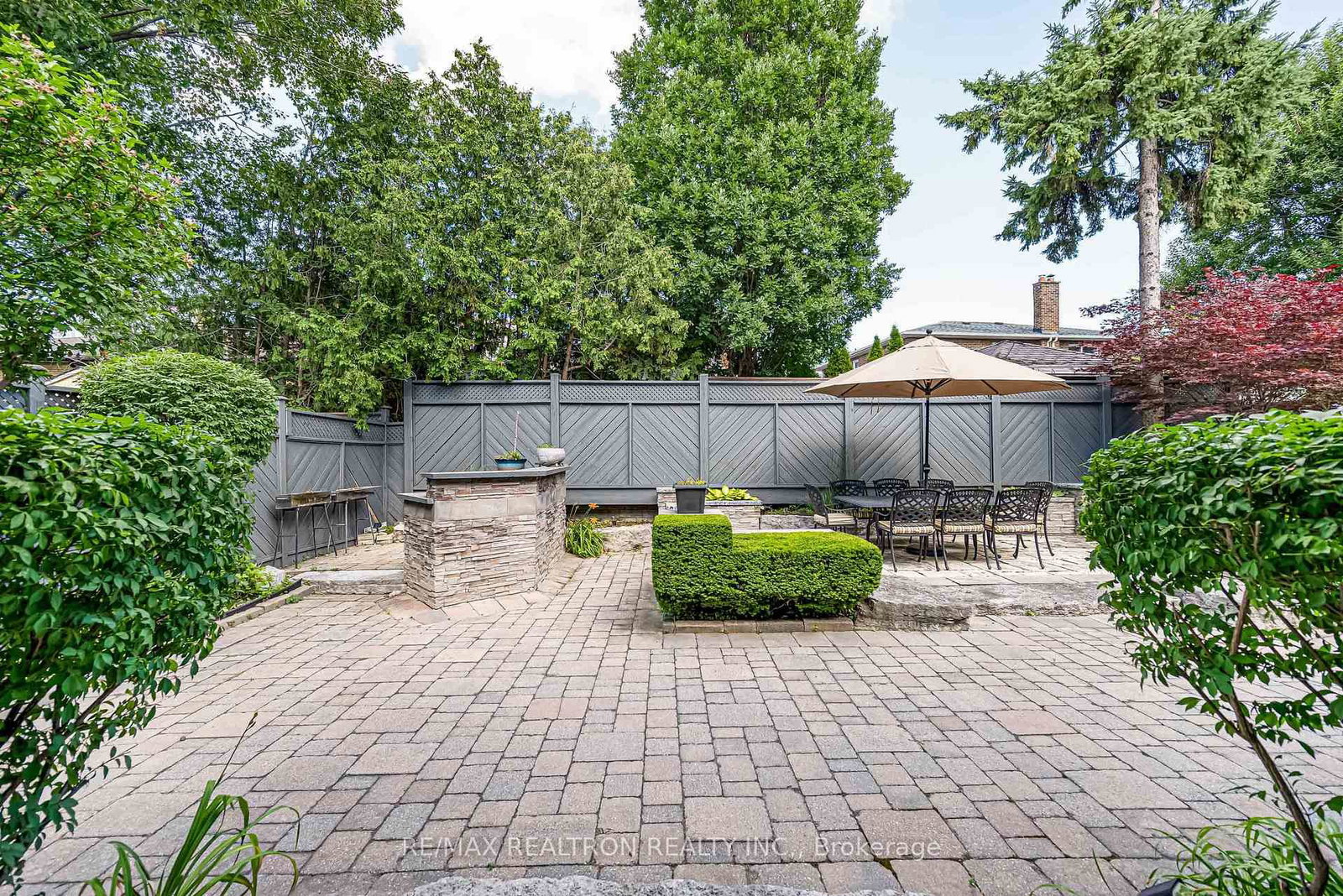 37 Stuart Crescent • Toronto, ON photo 17