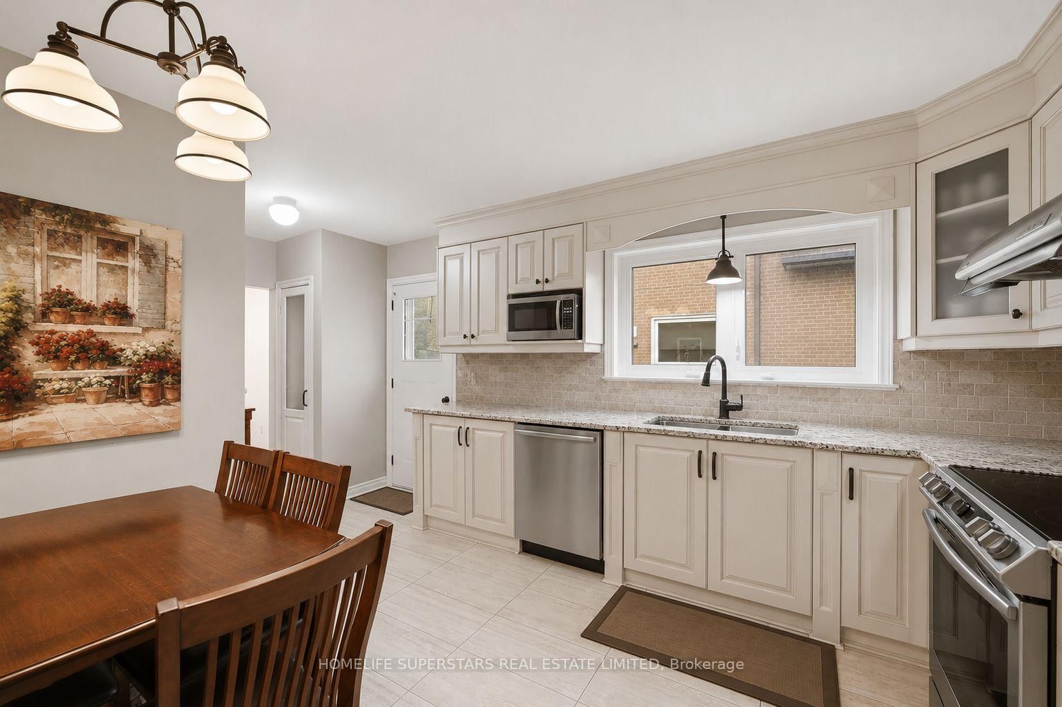 334 Woodsworth Road • Toronto, ON photo 7
