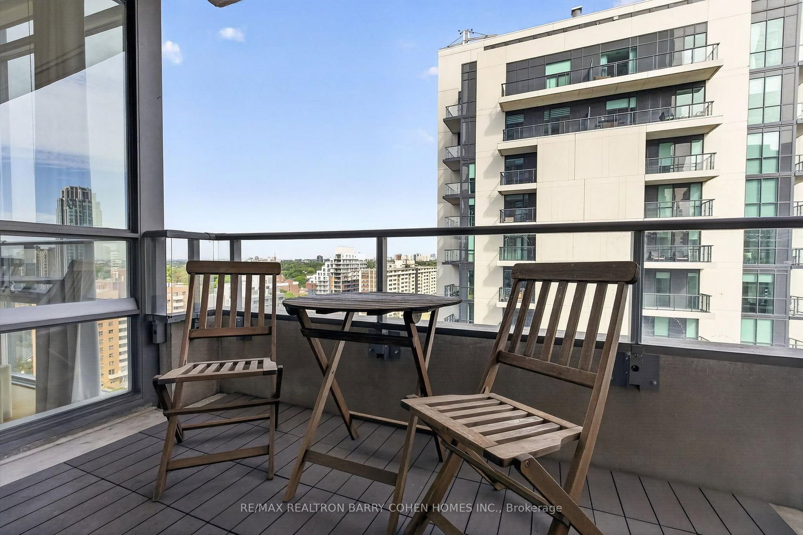 500 St Clair Avenue W • #1404 • Toronto, ON photo 14