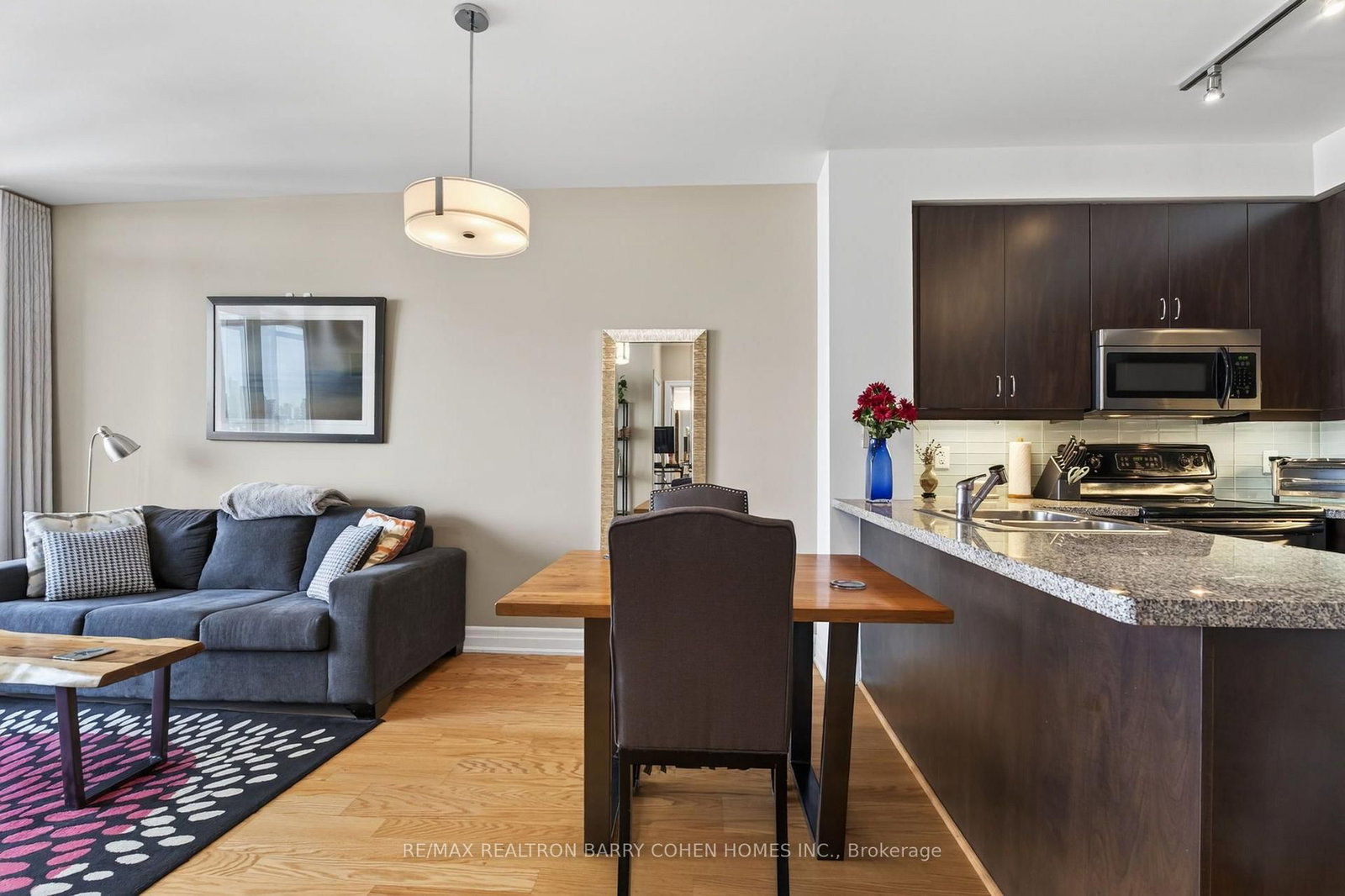 500 St Clair Avenue W • #1404 • Toronto, ON photo 6