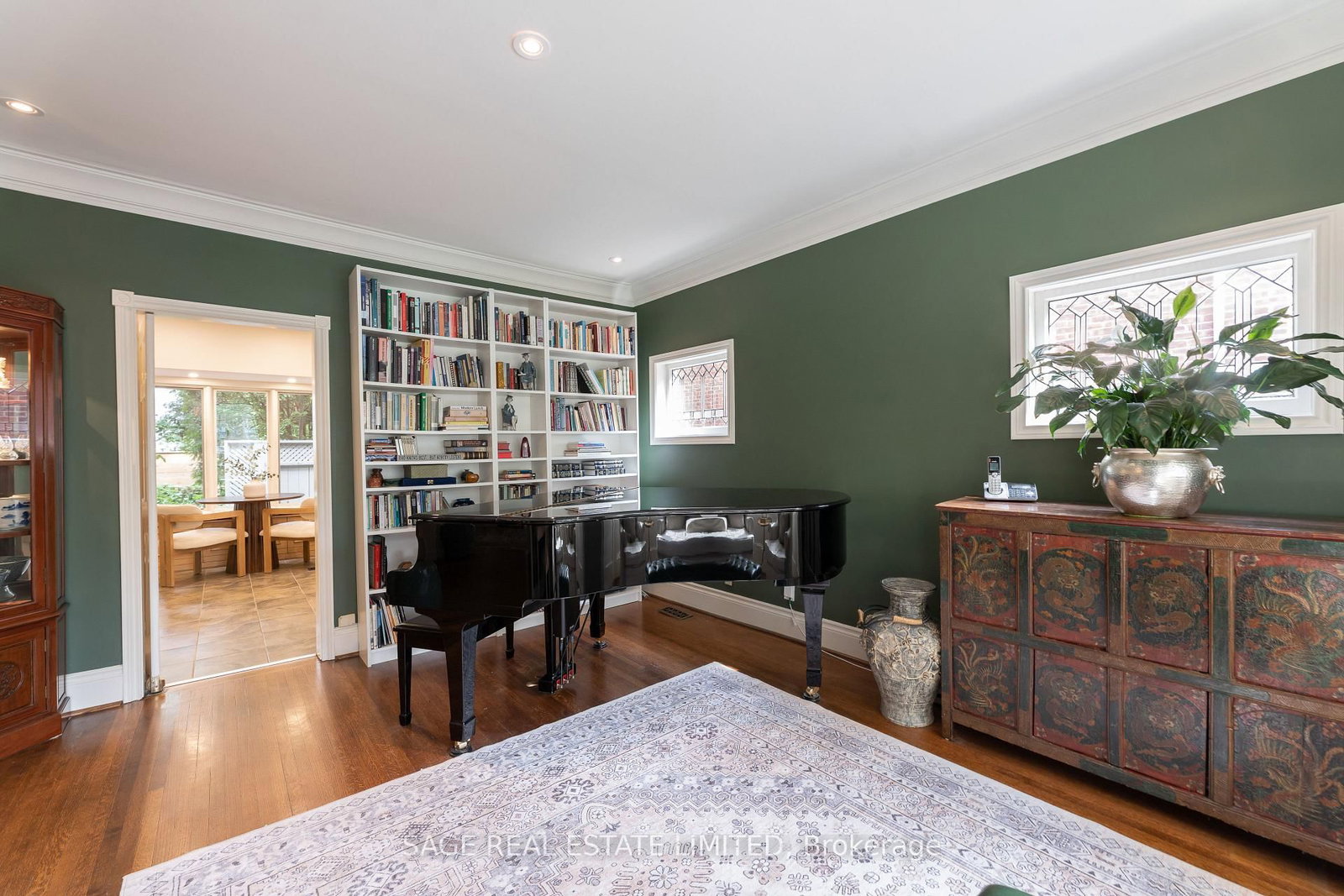 43 Oriole Road • Toronto, ON photo 17