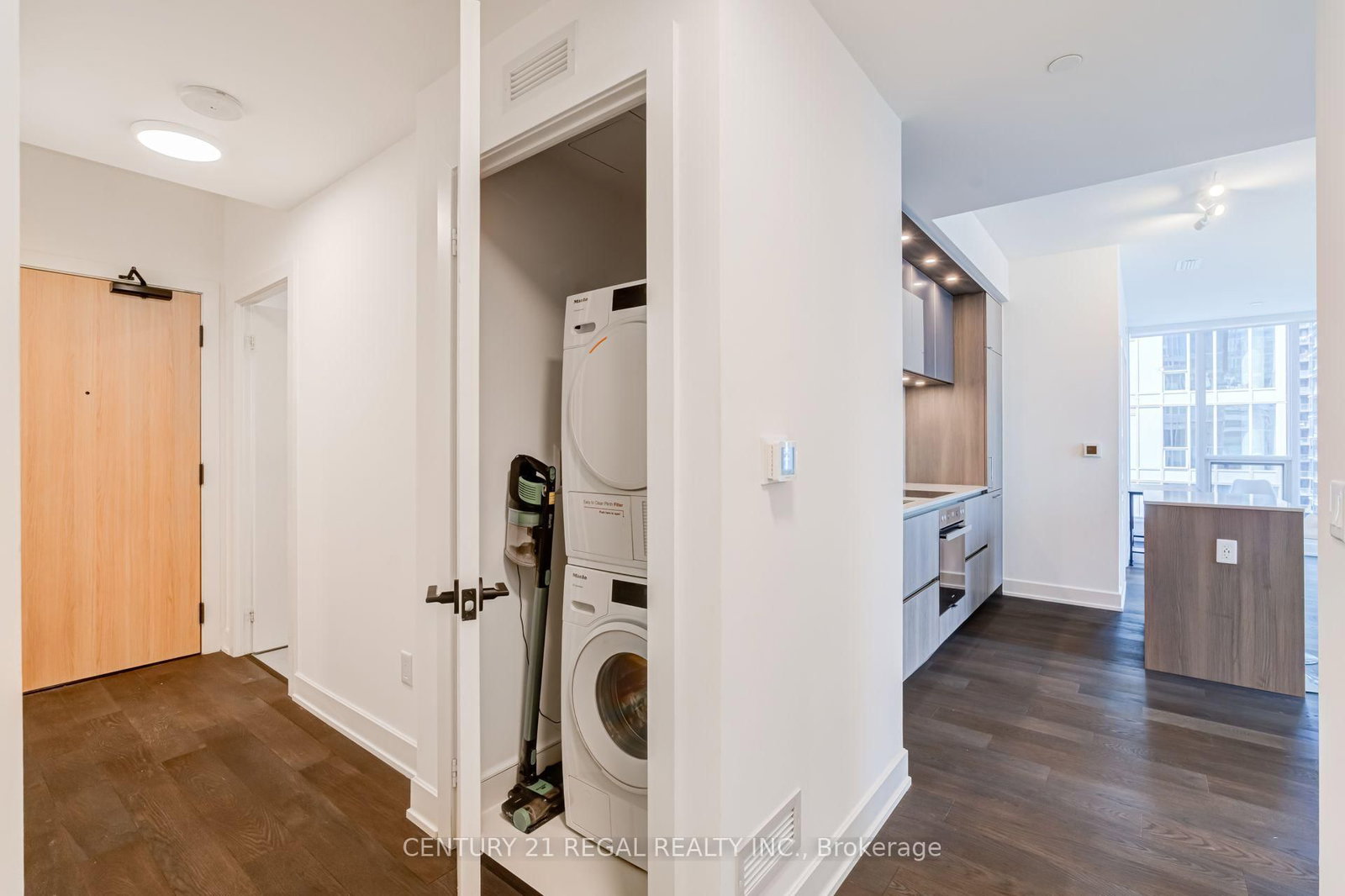 15 Mercer Street • #2204 • Toronto, ON photo 15