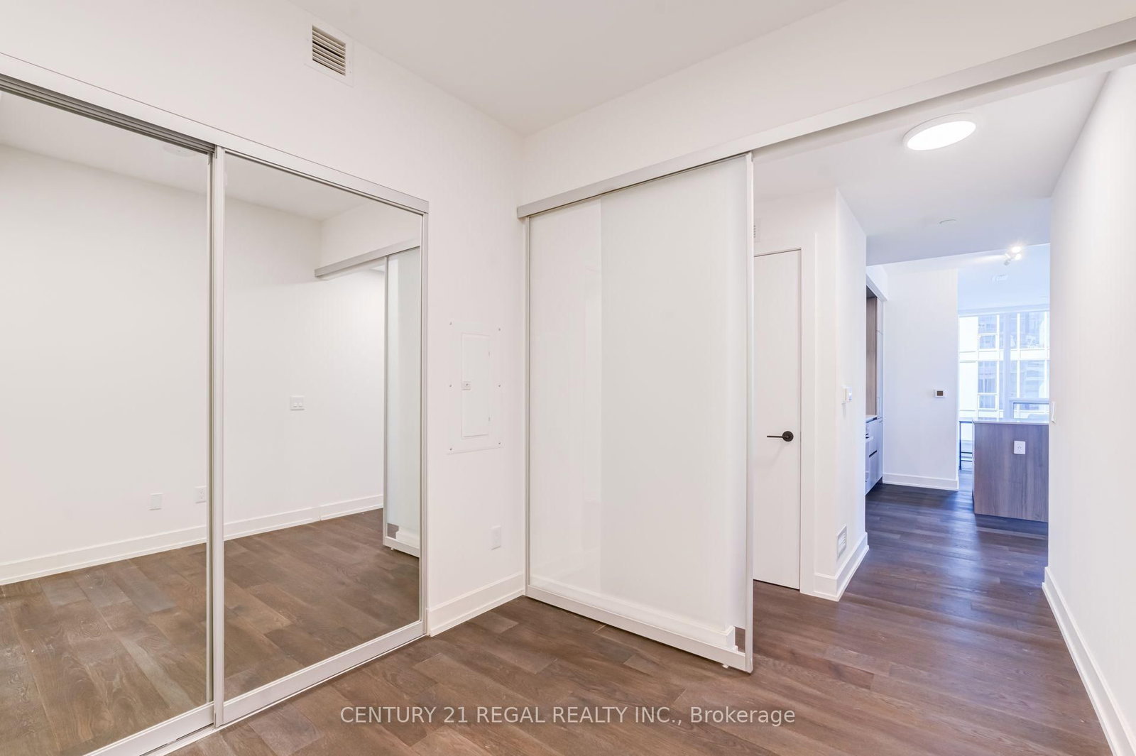 15 Mercer Street • #2204 • Toronto, ON photo 20