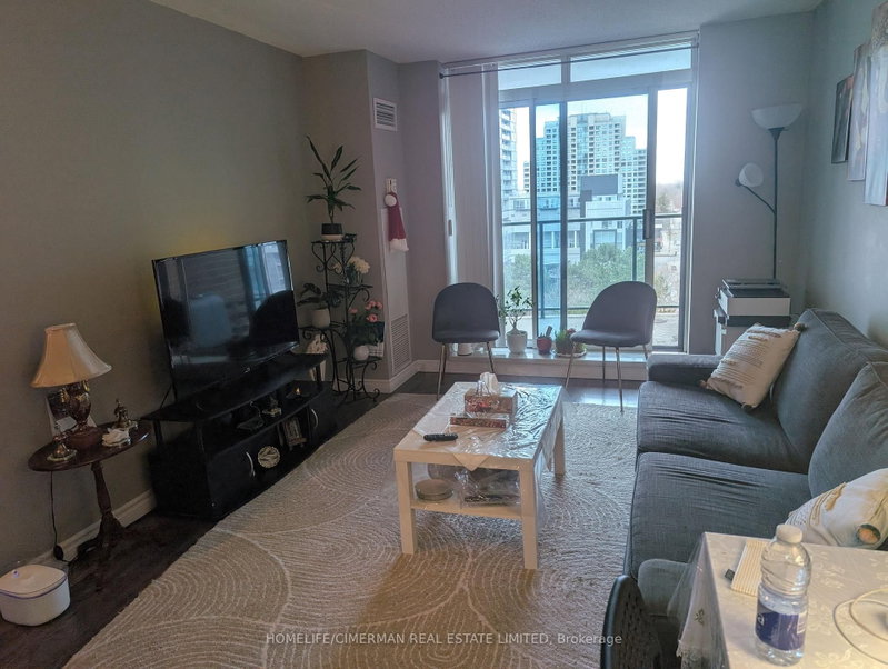 921 - 233 Beecroft Road