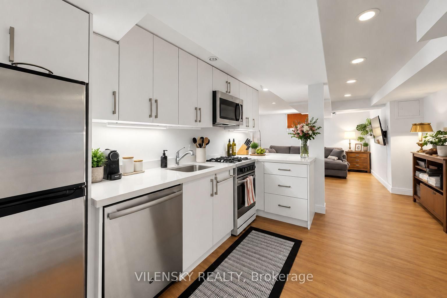 41 Lakeview Avenue • Toronto, ON photo 26