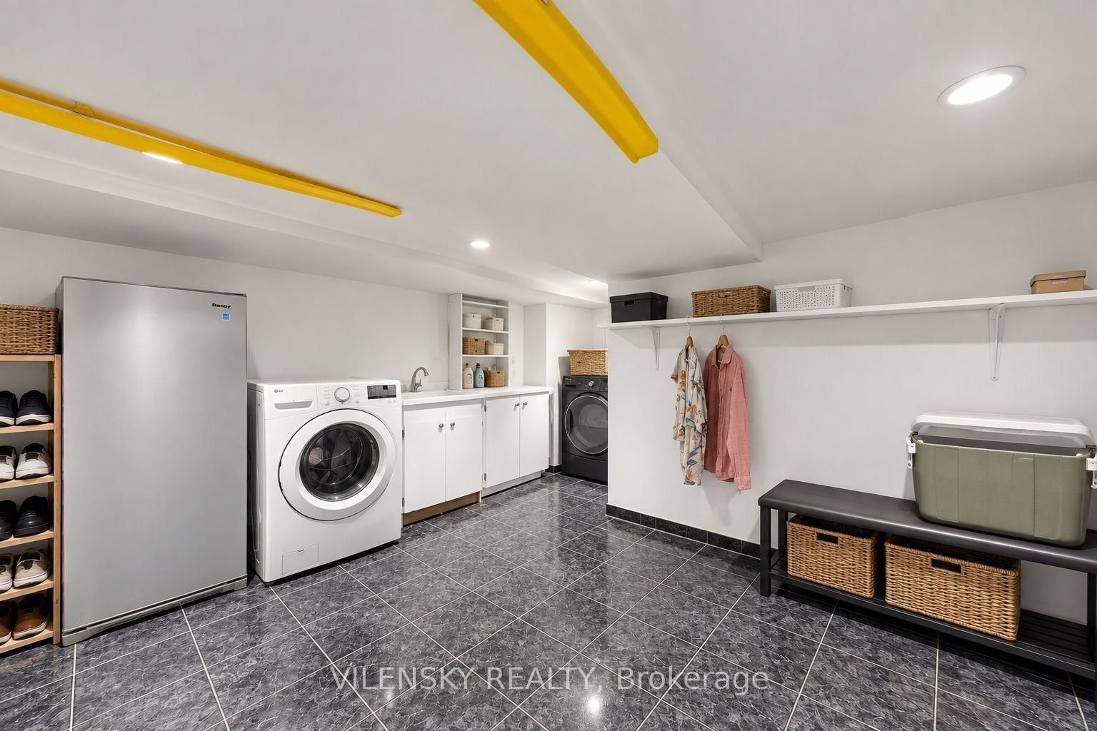 41 Lakeview Avenue • Toronto, ON photo 31