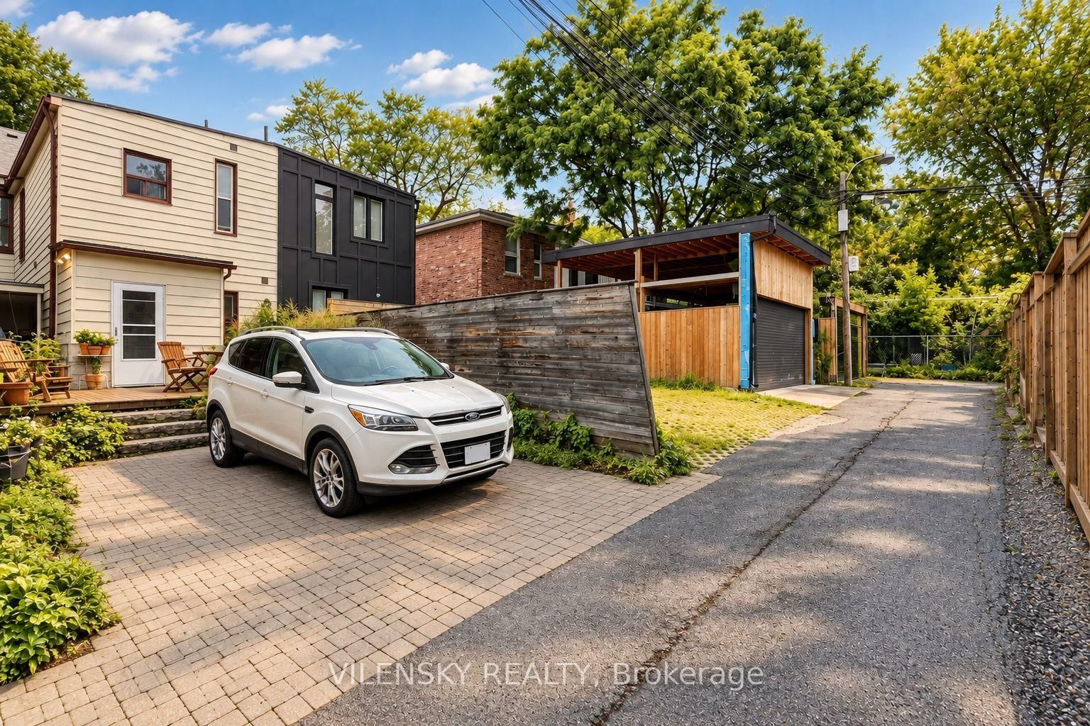 41 Lakeview Avenue • Toronto, ON photo 34