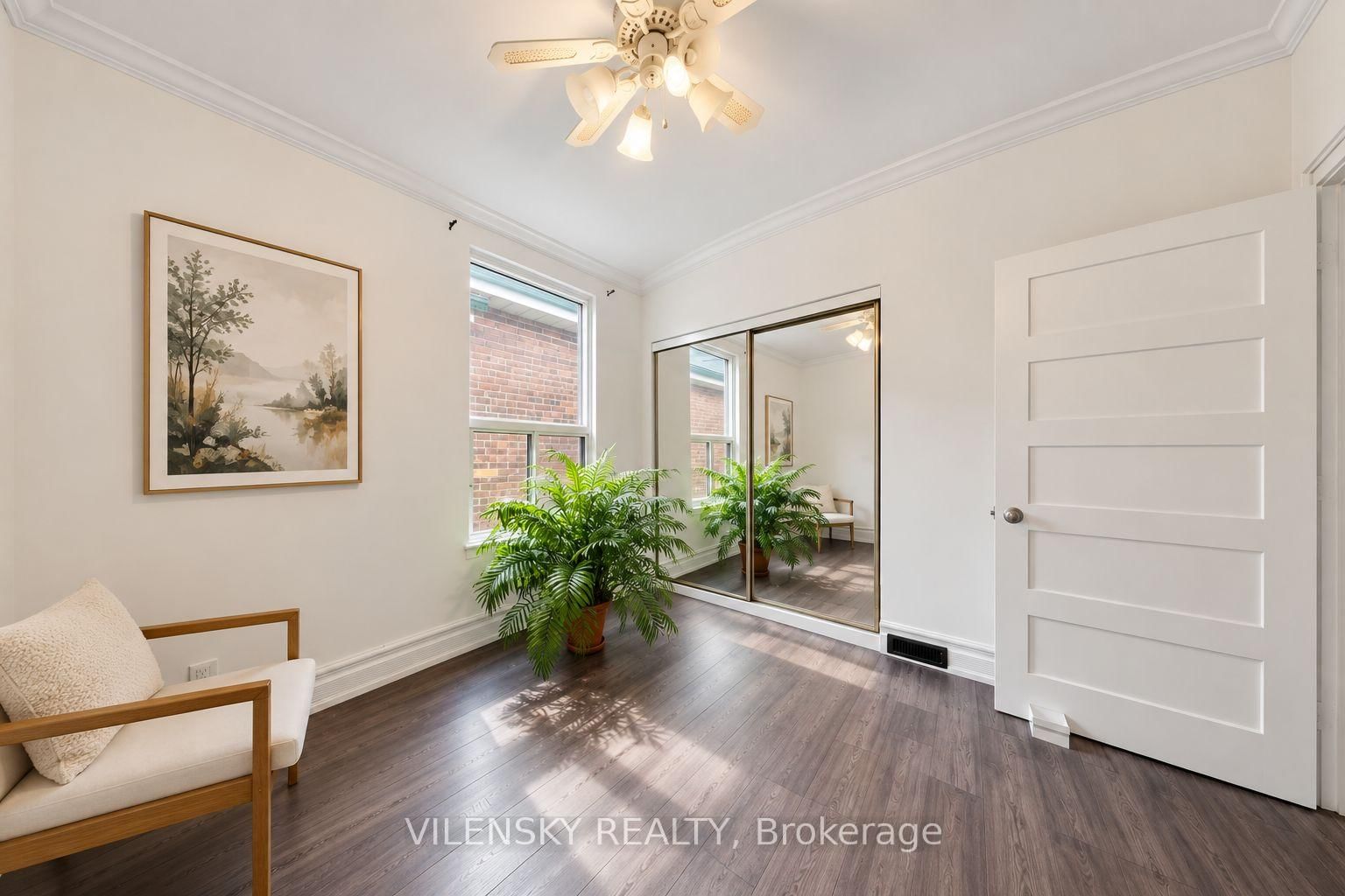 41 Lakeview Avenue • Toronto, ON photo 8