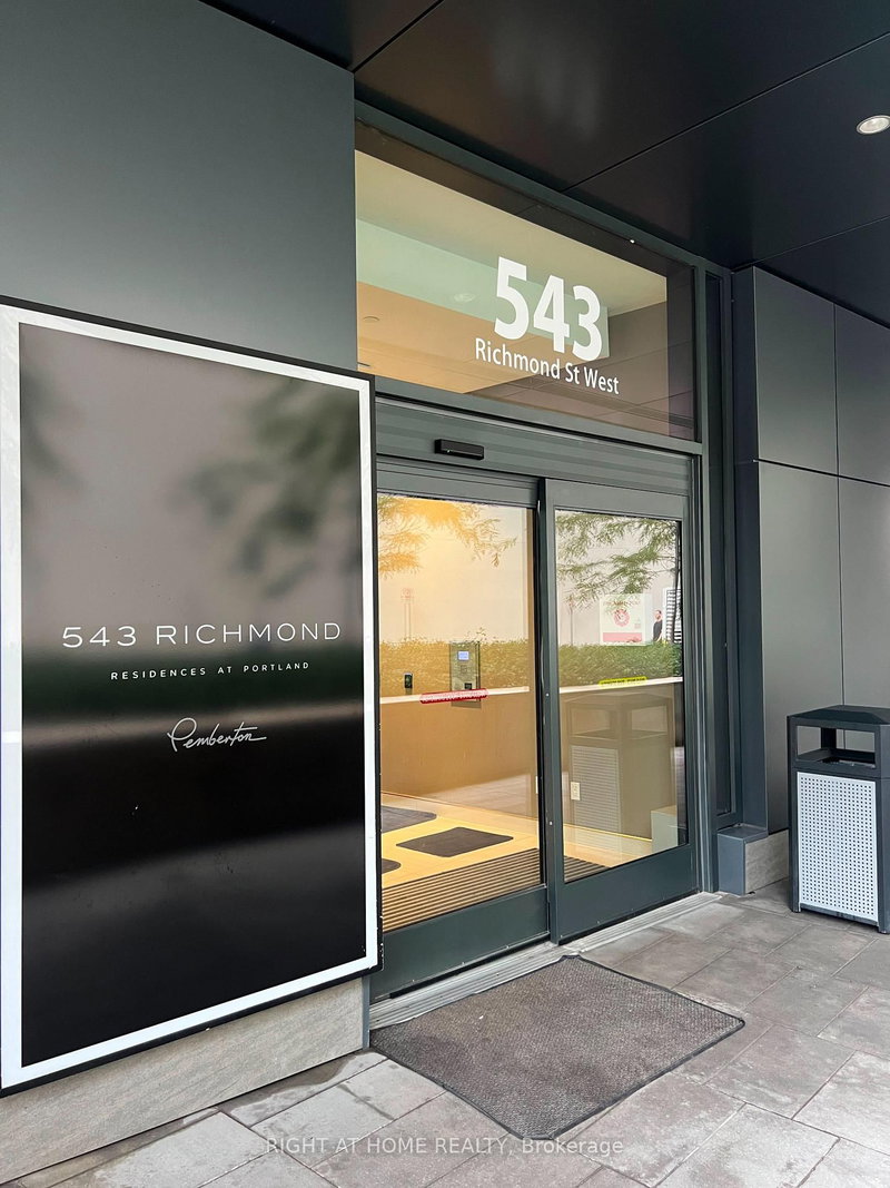 1007 - 543 Richmond Street W