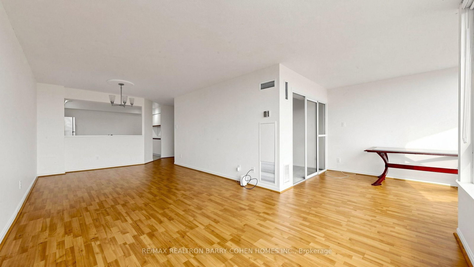 1121 Steeles Avenue W • #802 • Toronto, ON photo 14