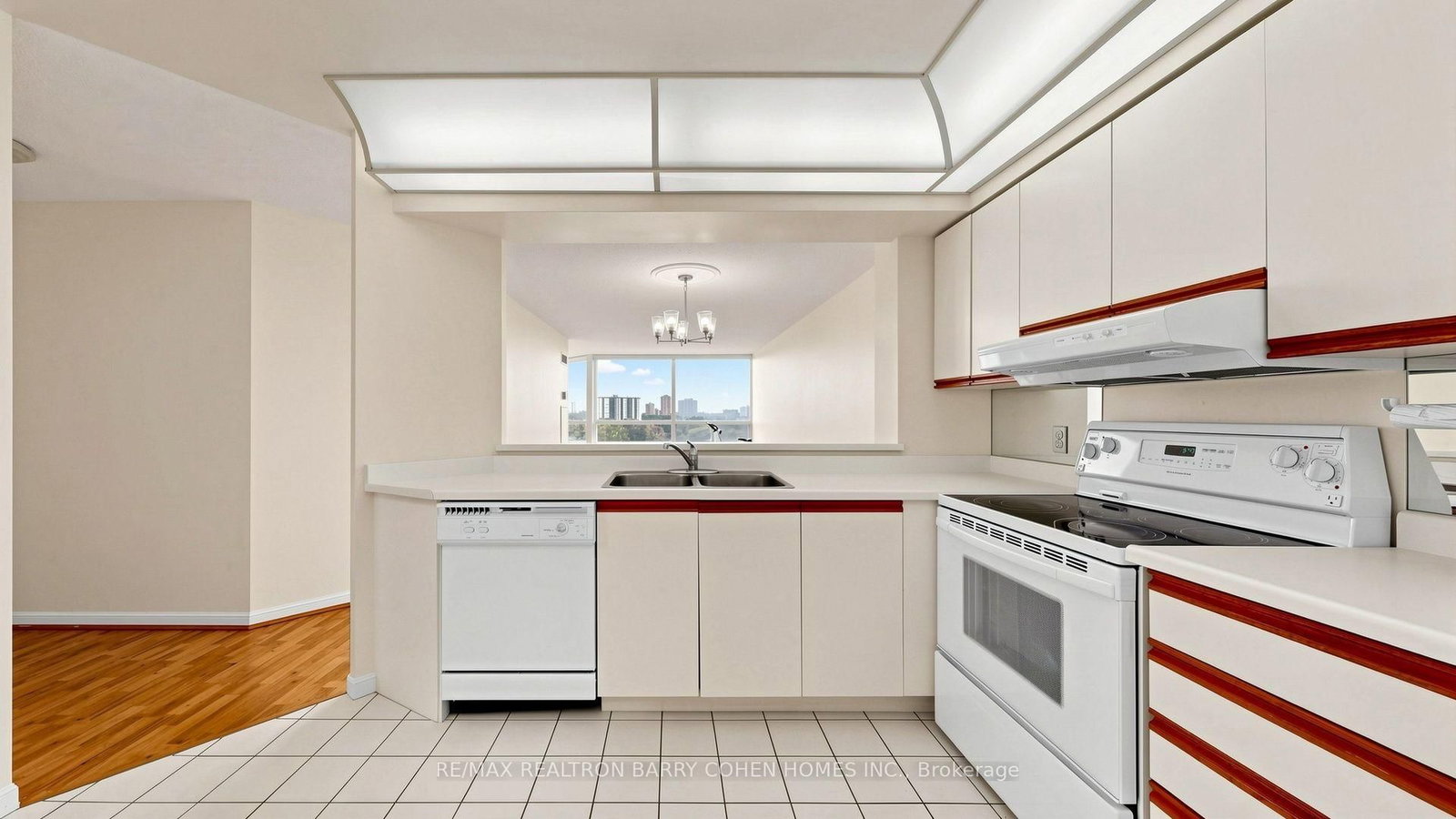 1121 Steeles Avenue W • #802 • Toronto, ON photo 19