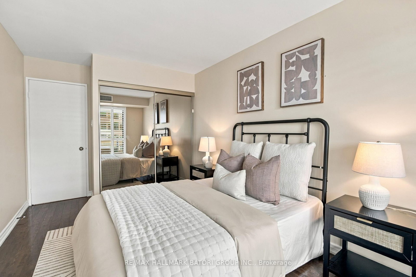 33 Elmhurst Avenue • #702 • Toronto, ON photo 16