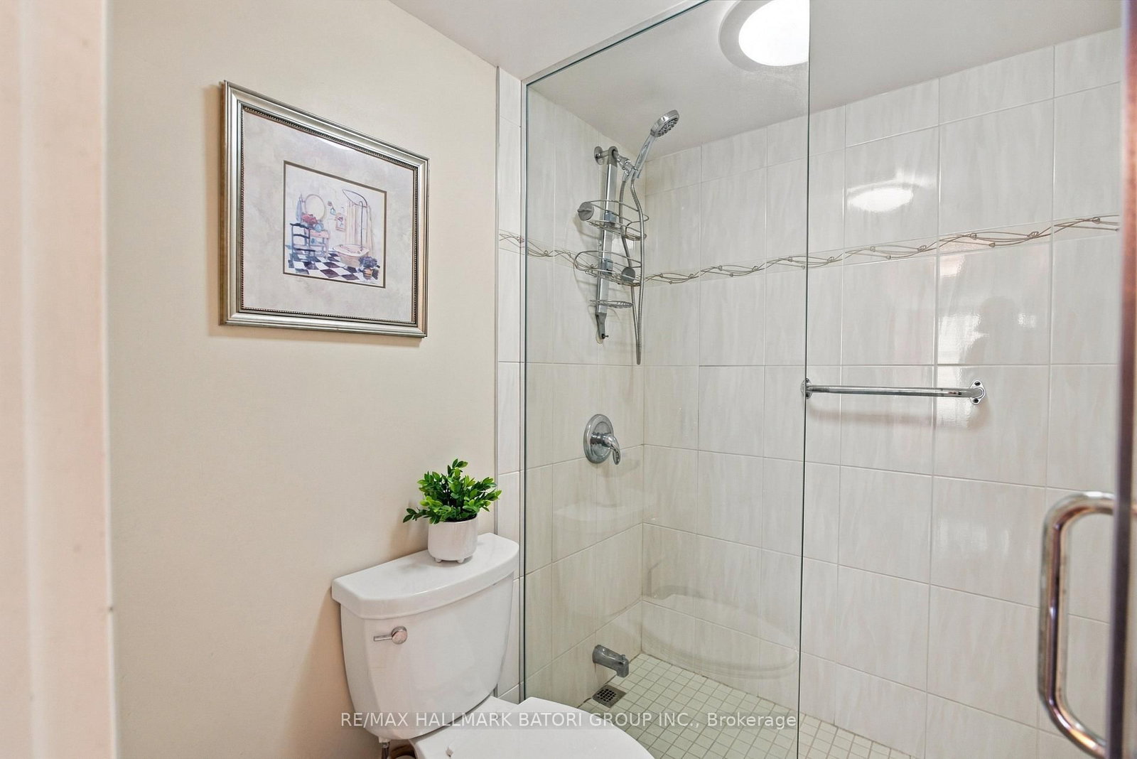 33 Elmhurst Avenue • #702 • Toronto, ON photo 23