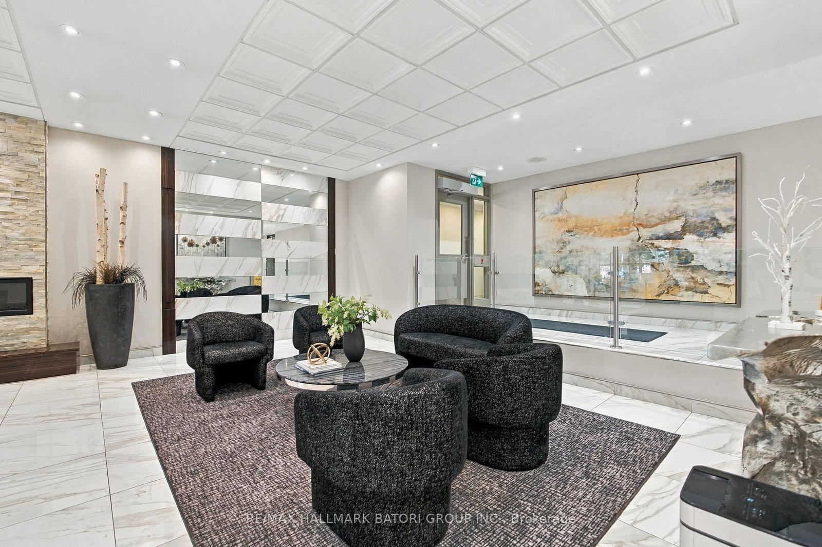 33 Elmhurst Avenue • #702 • Toronto, ON photo 24
