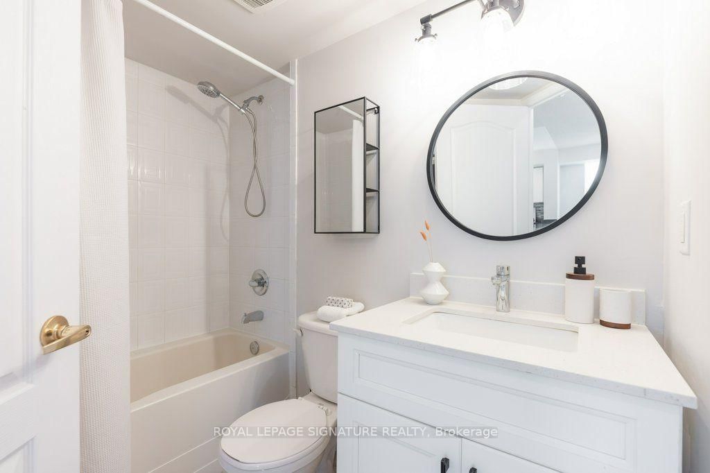 18 Stafford Street • #1013 • Toronto, ON photo 11