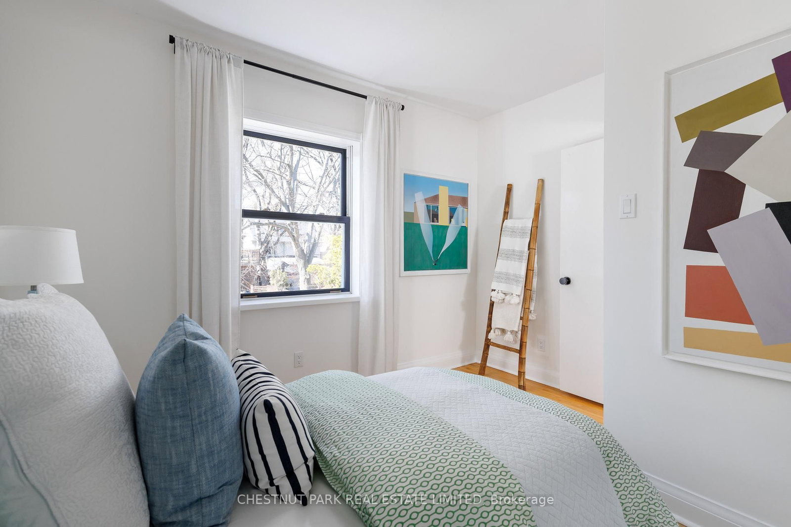 264 Oriole Parkway • Toronto, ON photo 32