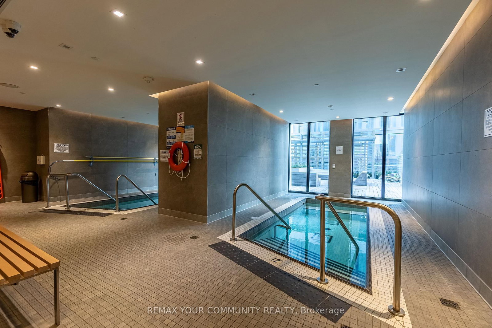 1 Yorkville Avenue • #5405 • Toronto, ON photo 27