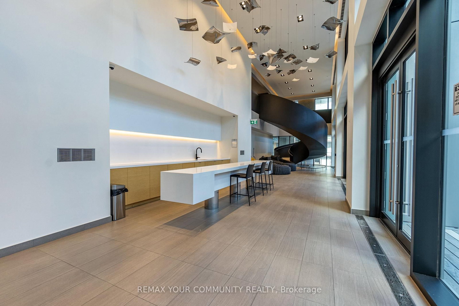 1 Yorkville Avenue • #5405 • Toronto, ON photo 28