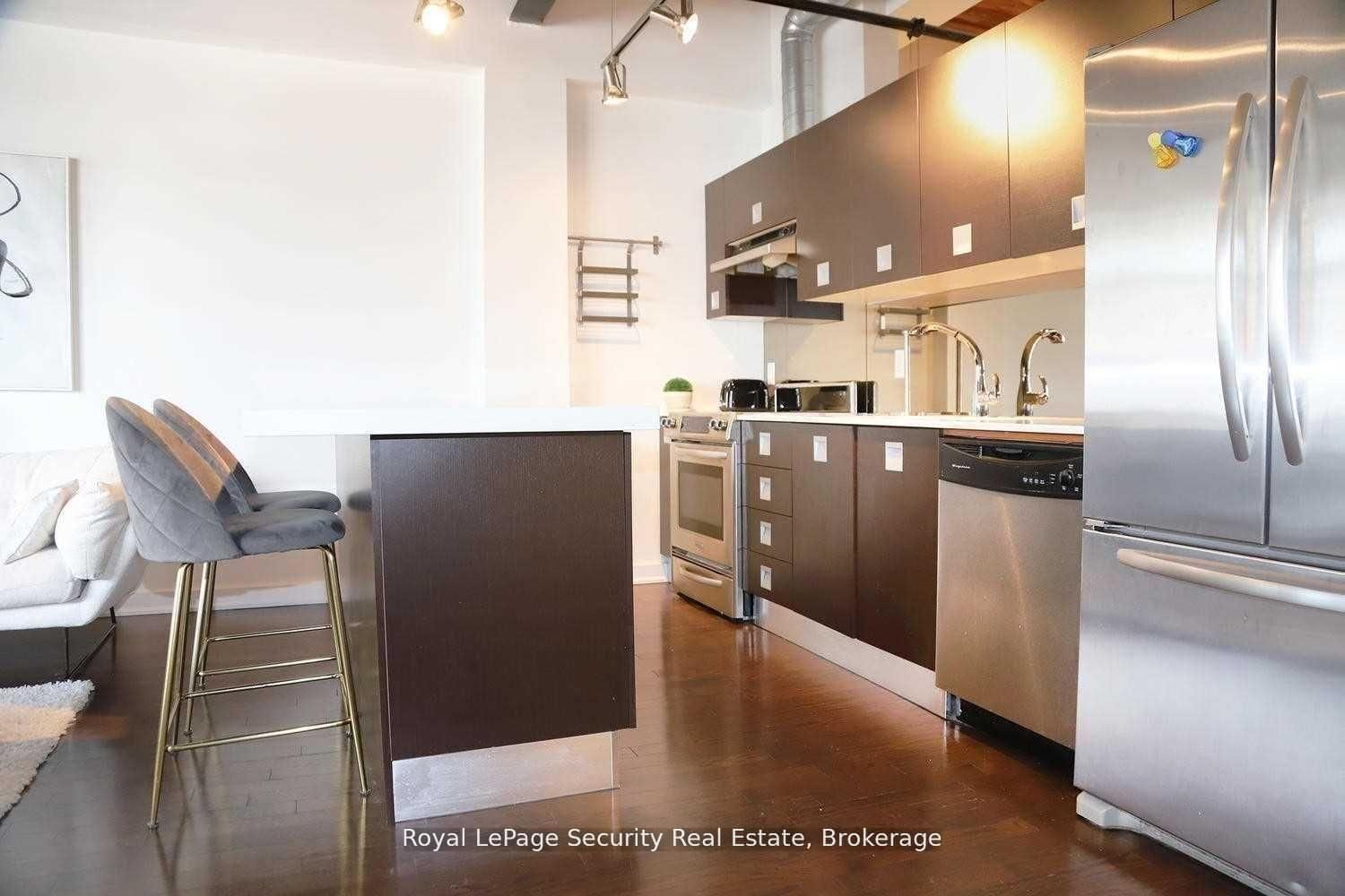 43 Hanna Avenue • #208 • Toronto, ON photo 10