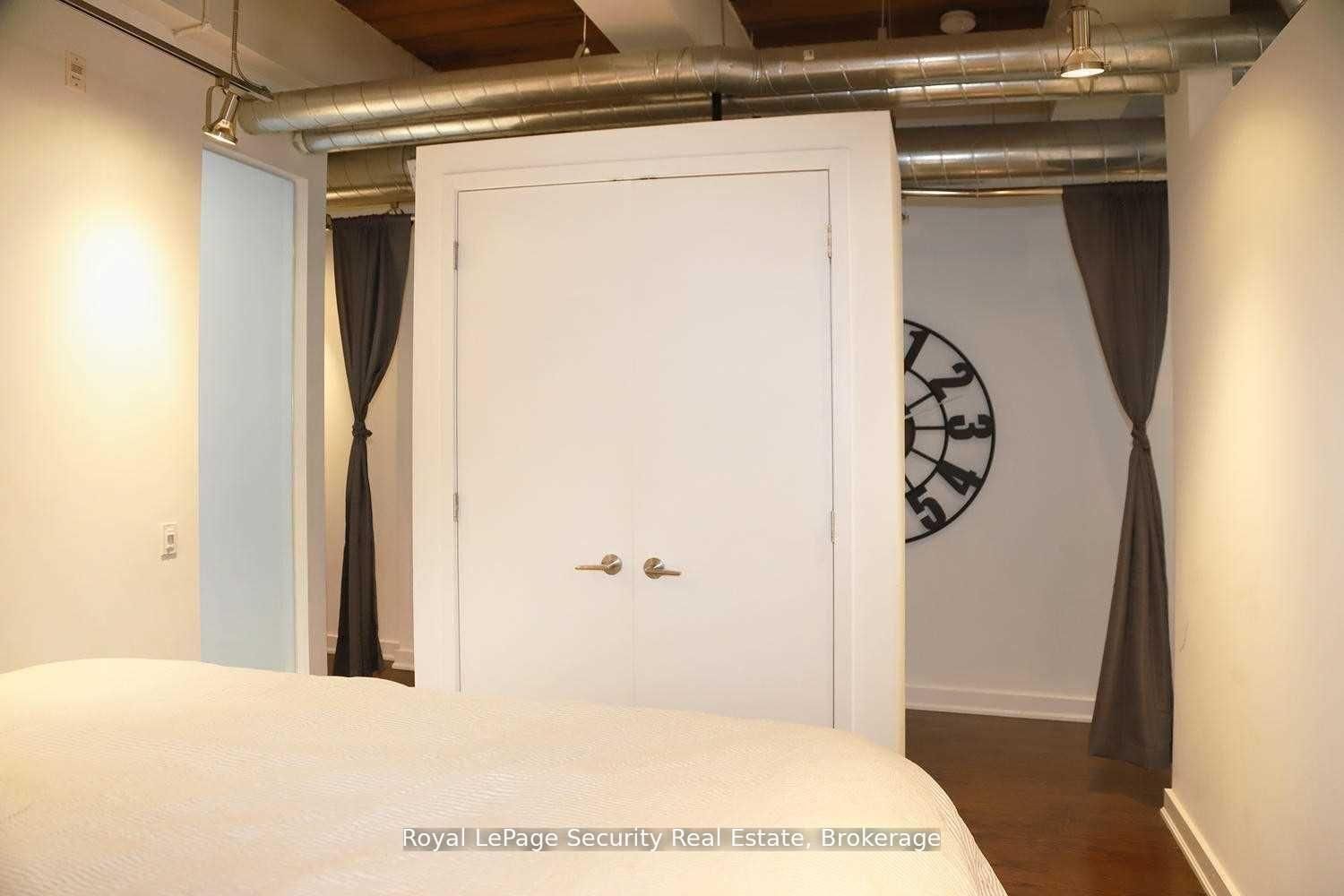 43 Hanna Avenue • #208 • Toronto, ON photo 15