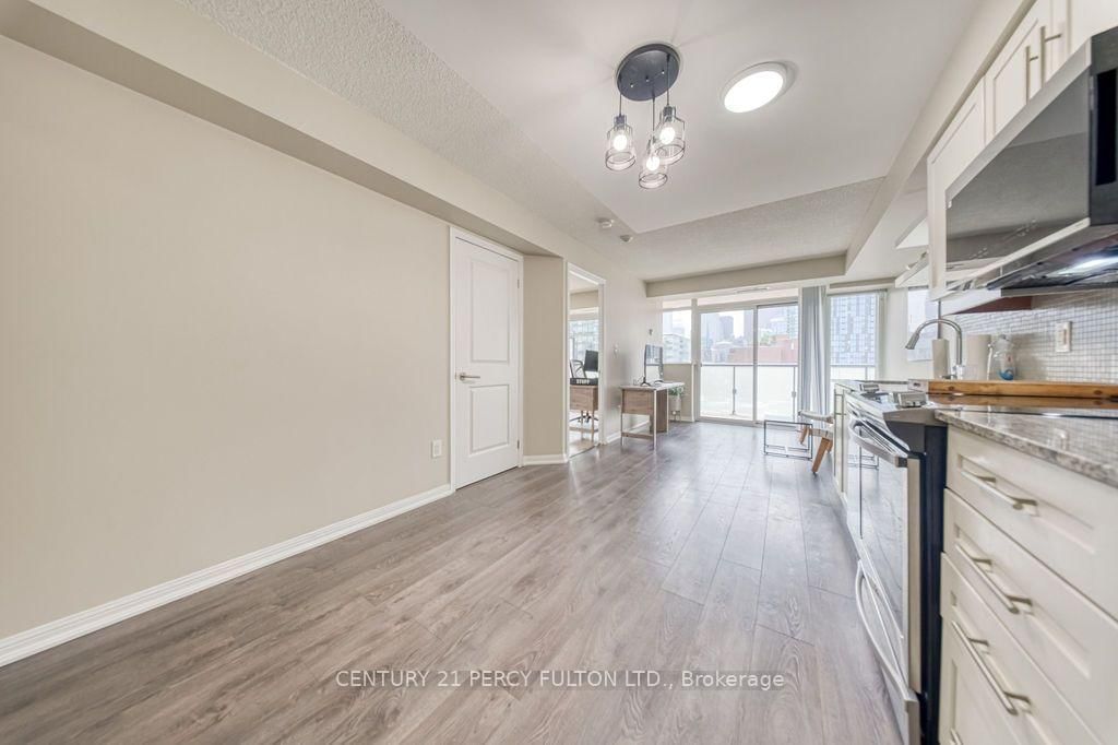 400 Adelaide Street E • #1107 • Toronto, ON photo 10