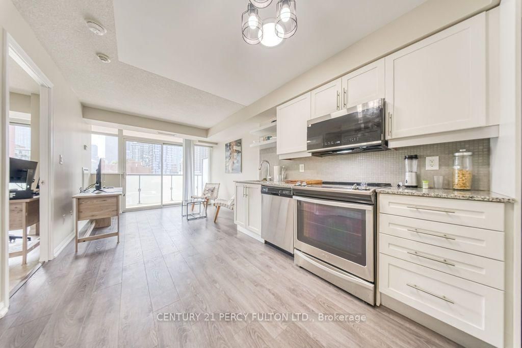 400 Adelaide Street E • #1107 • Toronto, ON photo 11