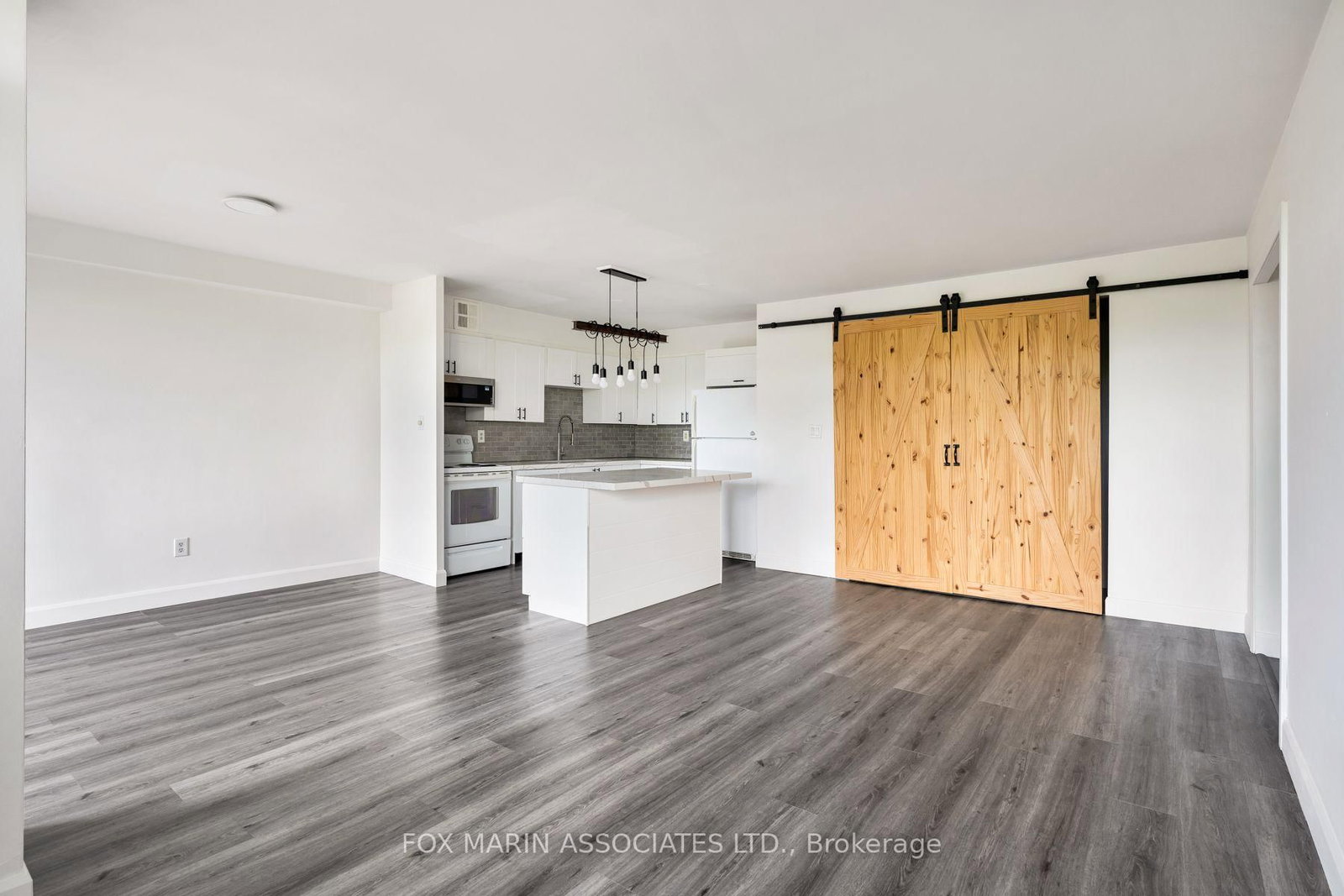 20 Edgecliff Golfway • #312 • Toronto, ON photo 11