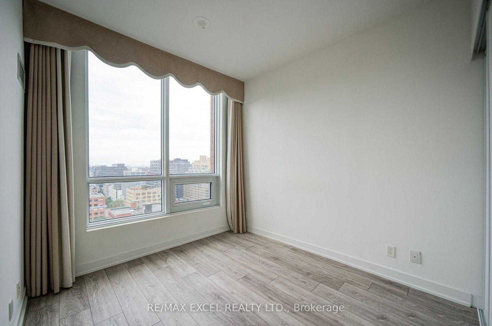 108 Peter Street • #1818 • Toronto, ON photo 11