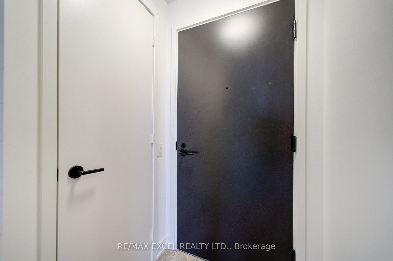 108 Peter Street • #1818 • Toronto, ON photo 4