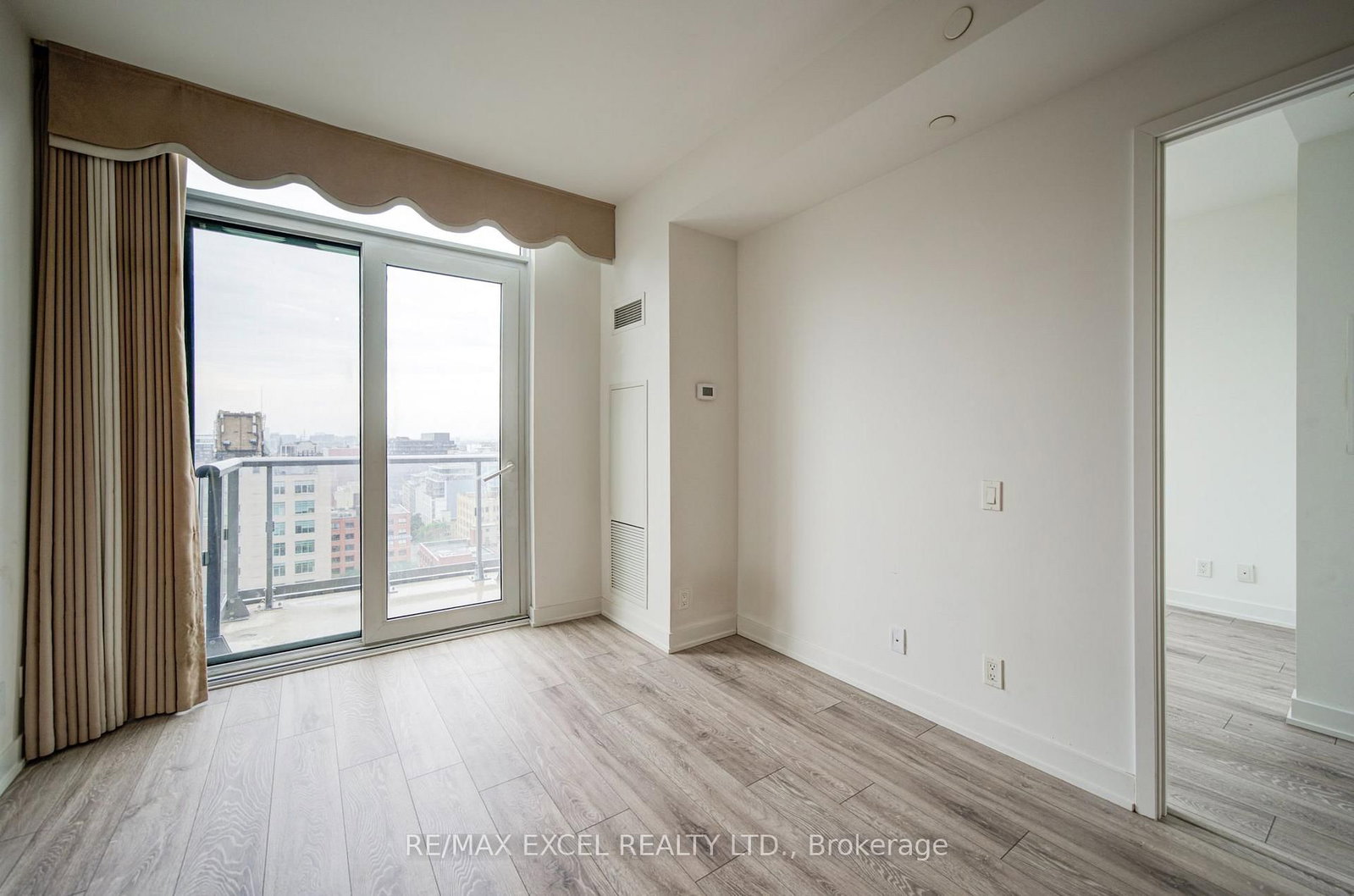 108 Peter Street • #1818 • Toronto, ON photo 9