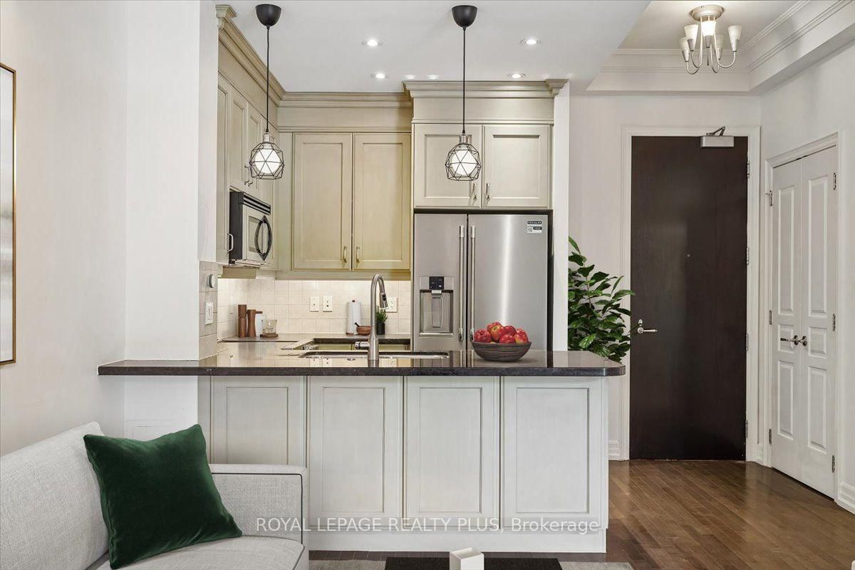 20 Burkebrook Place • #204 • Toronto, ON photo 13