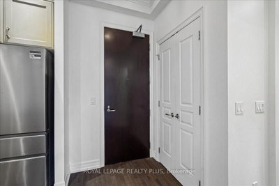 20 Burkebrook Place • #204 • Toronto, ON photo 6