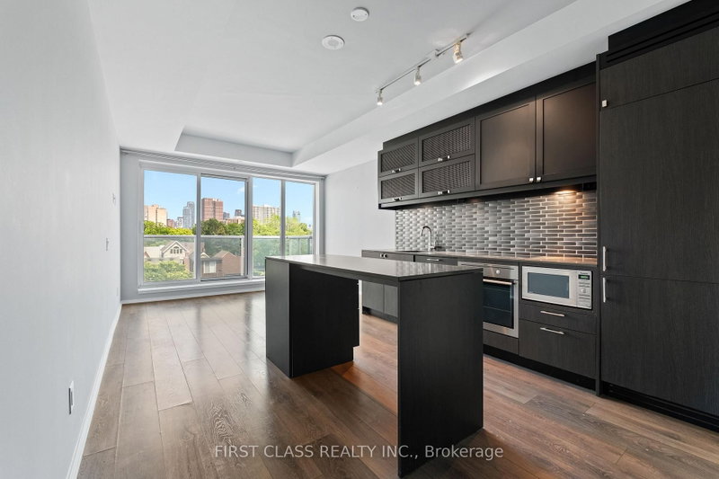 413 - 783 Bathurst Street