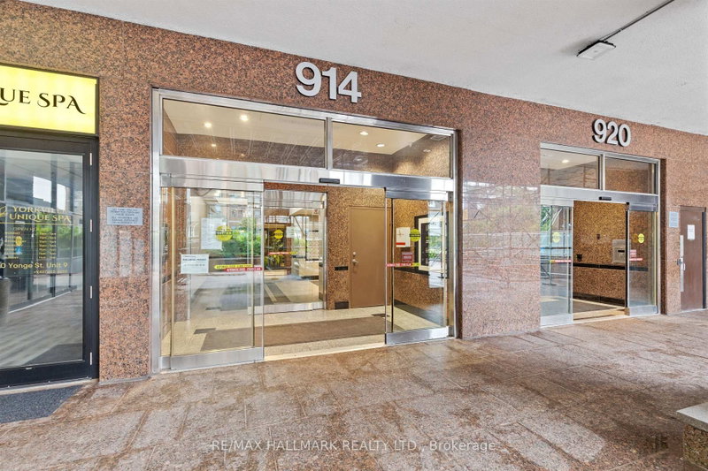 1803 - 914 Yonge Street