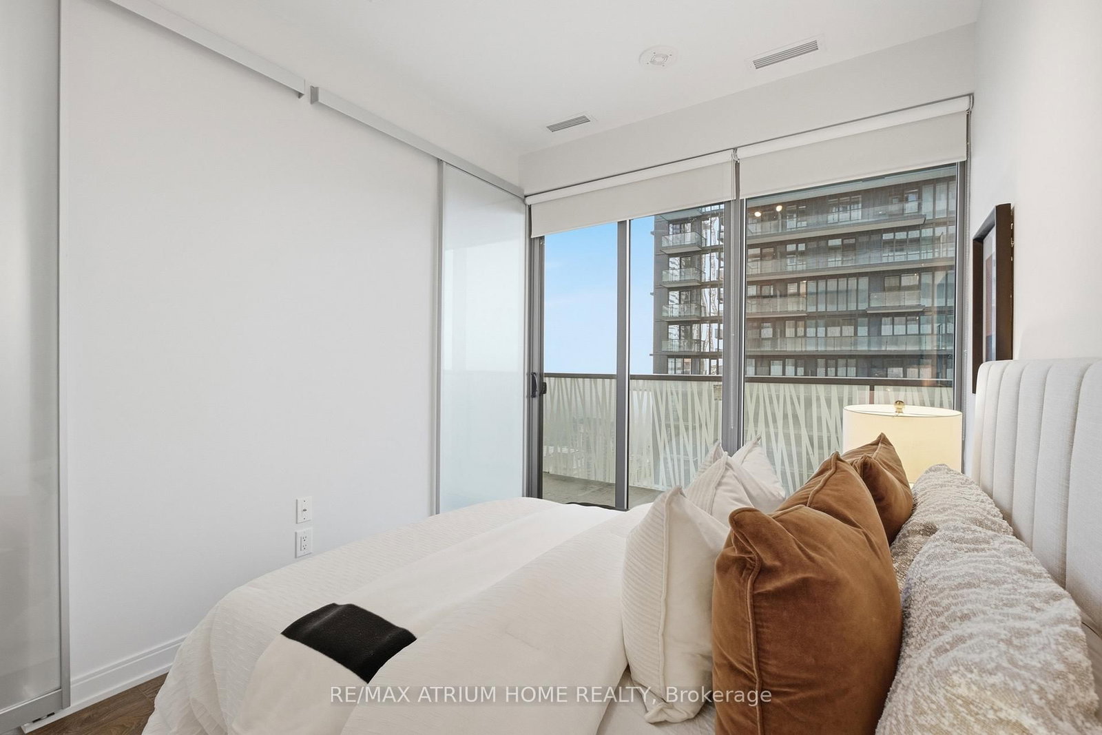 50 Charles Street E • #4413 • Toronto, ON photo 18