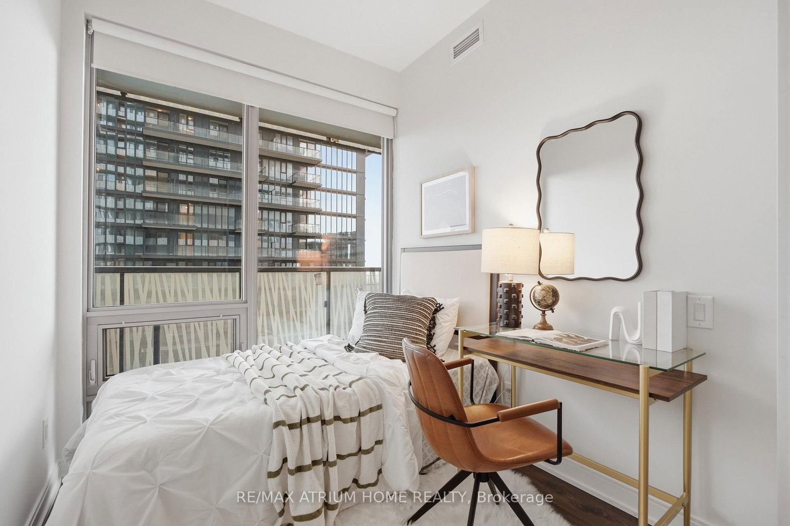 50 Charles Street E • #4413 • Toronto, ON photo 20