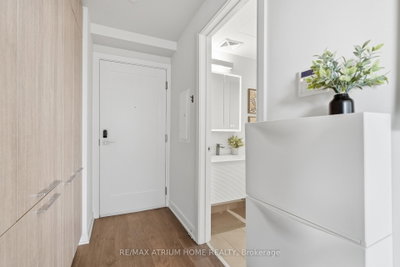 50 Charles Street E • #4413 • Toronto, ON photo 8