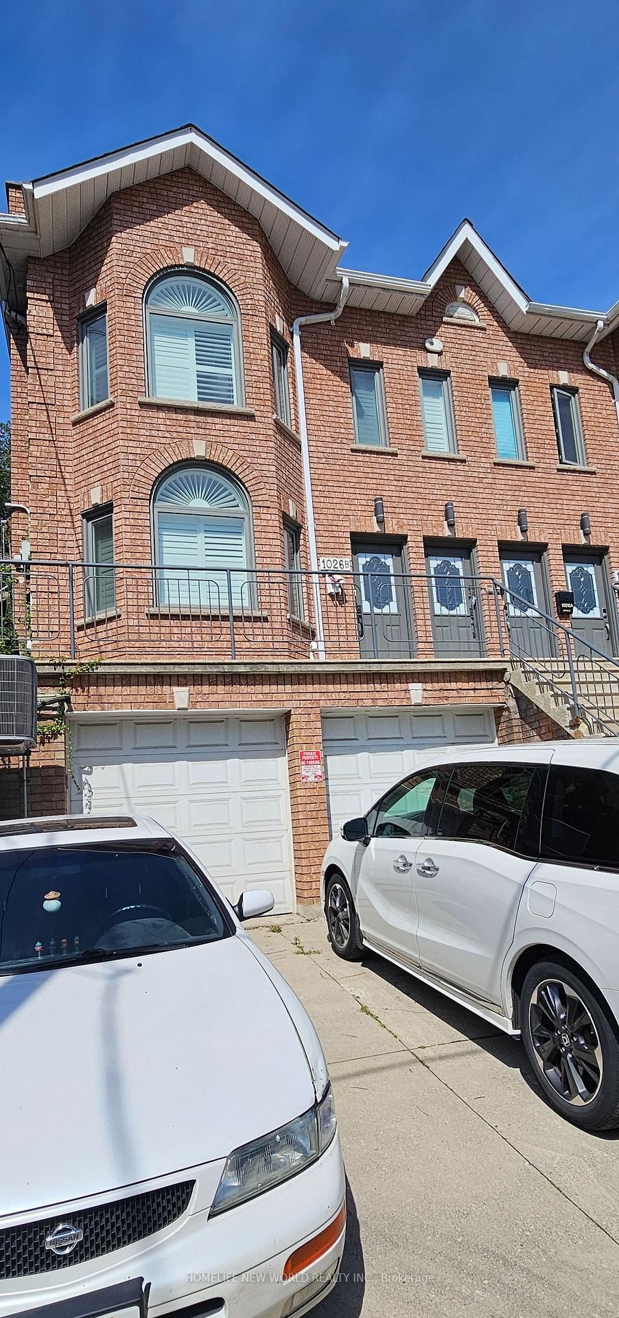 1026 B Davenport Road • Toronto, ON photo 1