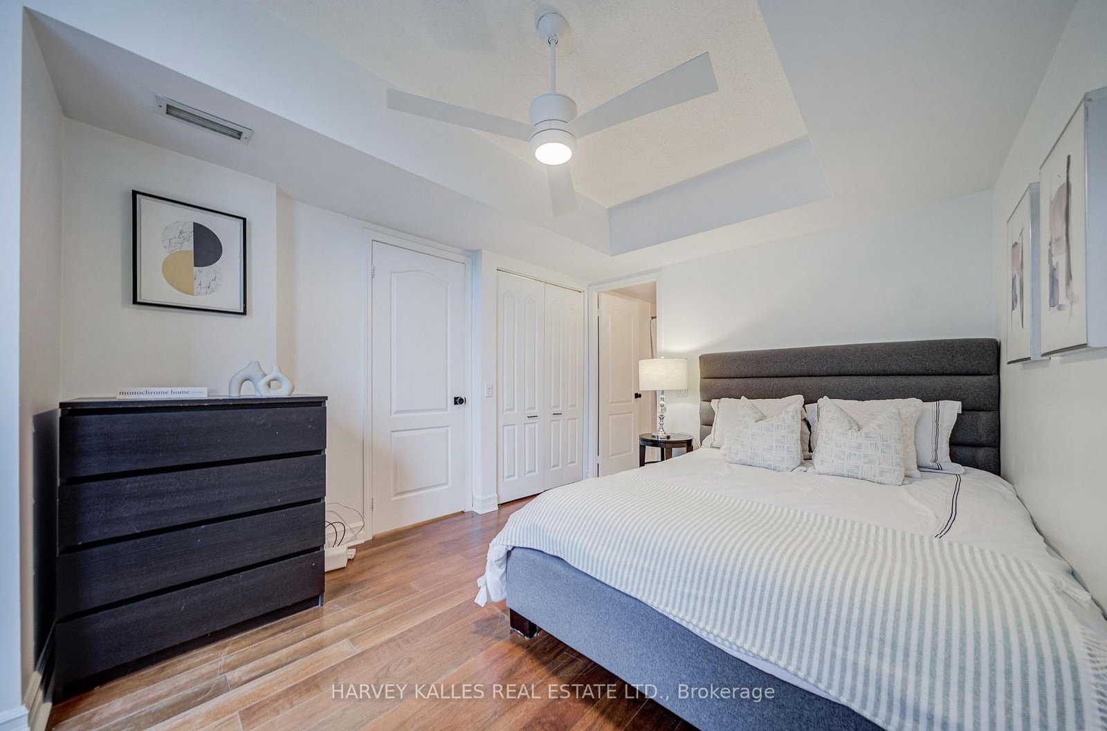 5 Rosehill Avenue • #910 • Toronto, ON photo 17