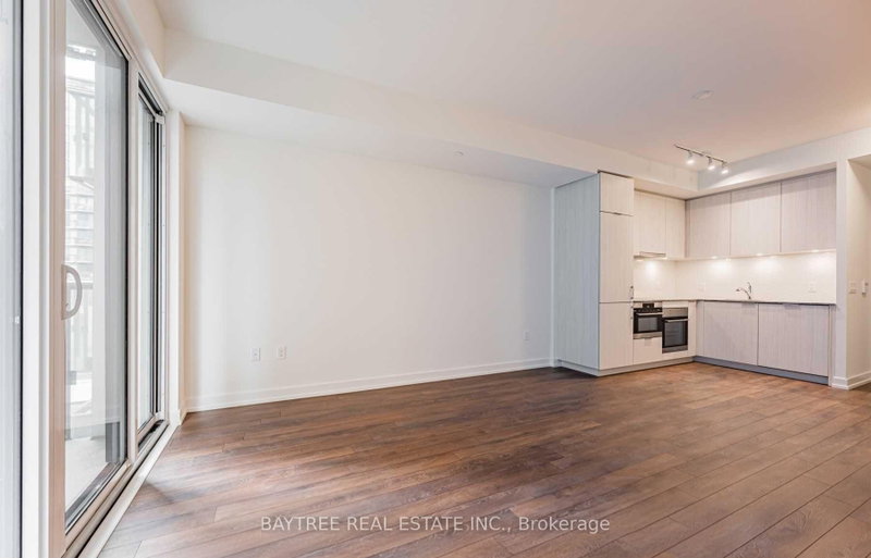 408 - 158 Front Street E