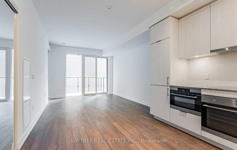 408 - 158 Front Street E