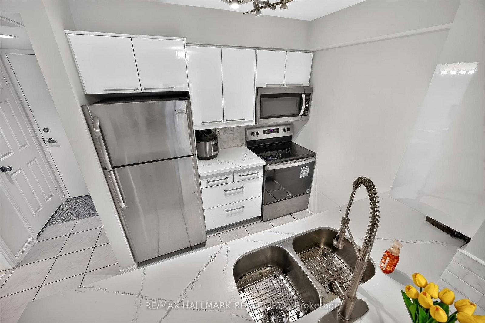 155 Beecroft Road • #812 • Toronto, ON photo 9
