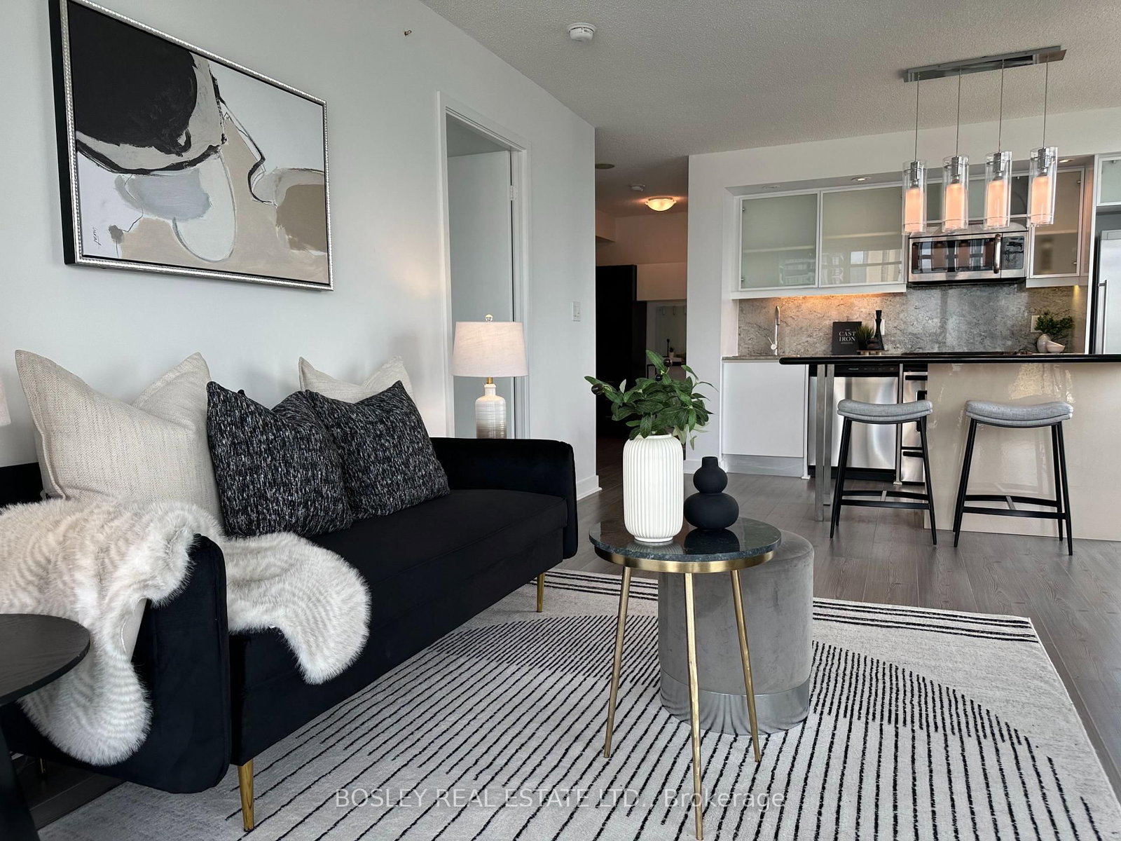 25 Telegram Mews • #3902 • Toronto, ON photo 11
